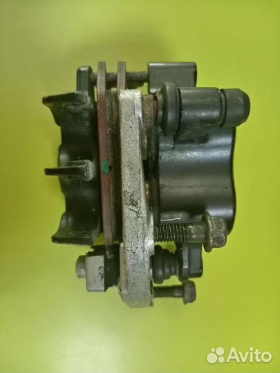 Суппорт передний Honda Nissin R