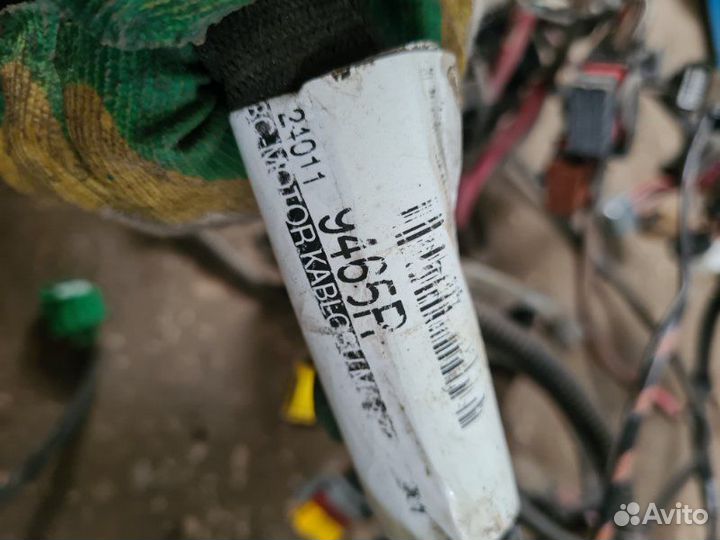 Проводка подкапотная Renault Fluence седан M4R