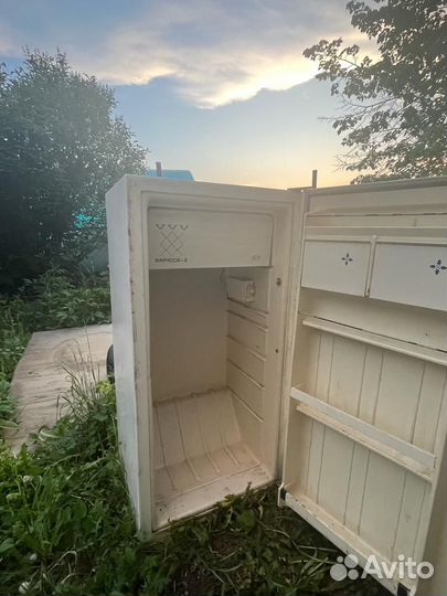 Холодильник бу не исправный