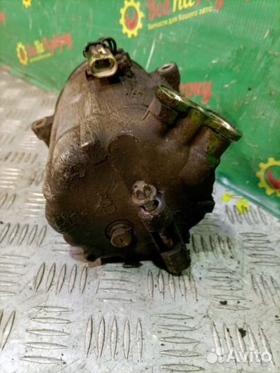 Компрессор кондиционера Opel Vectra C седан 1.8