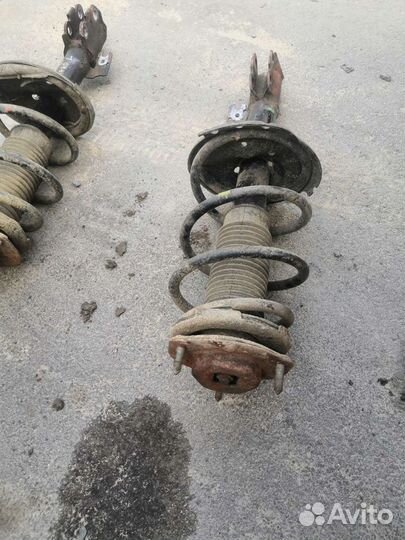 Пара стоек toyota alphard 10