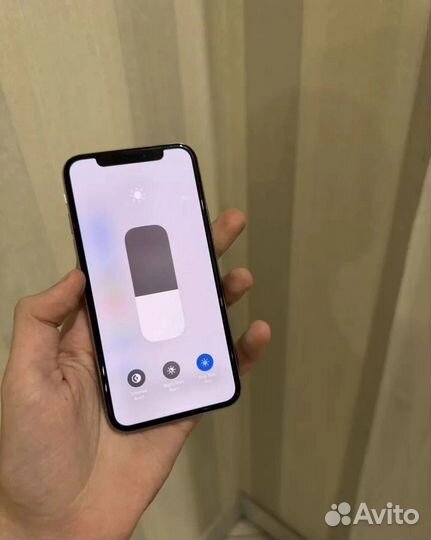 iPhone X, 64 ГБ