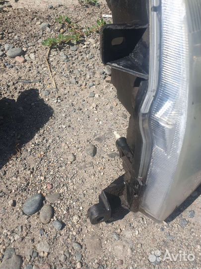 Фары Mitsubishi Pajero IO/Pinin