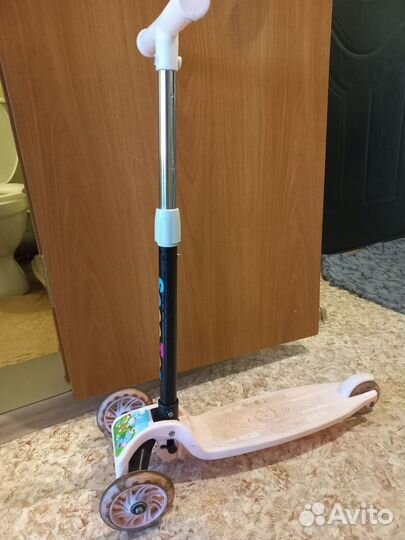 Продам детский самокат