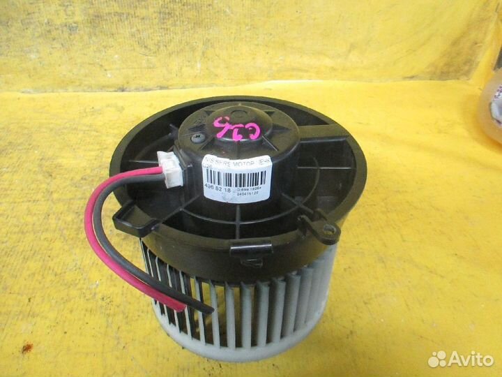 Мотор печки на Nissan Serena C26