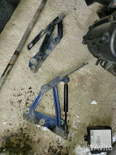 Петли капота на опель вектра