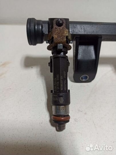 Топливная рейка (рампа) Renault Logan 1.4