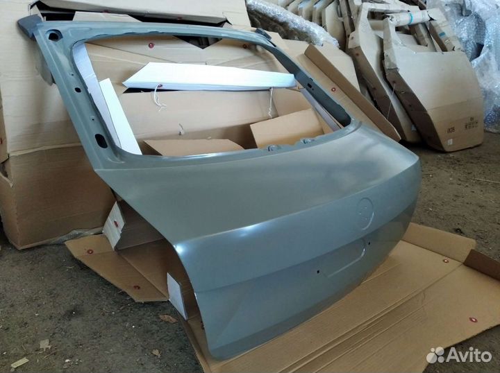 Крышка багажника Skoda Rapid 1 2012 - 2020