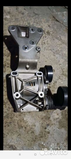 Кранштей с роликами ford volvo huva