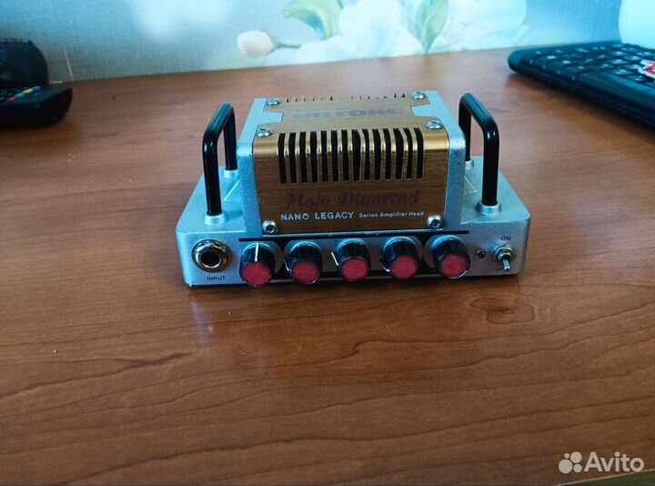 Набор для гитариста. гитара, комбик, педаль