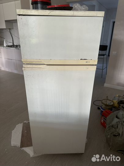 Холодильник бу