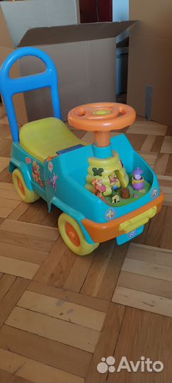 Машинка каталка толокар Disney