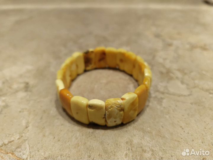 Браслет из янтаря