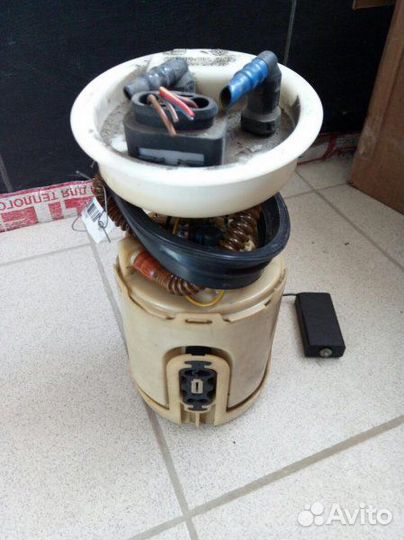 Топливный насос Volkswagen Golf 5 2003-2009