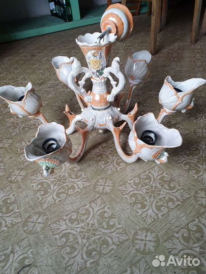 Люстра фарфоровая