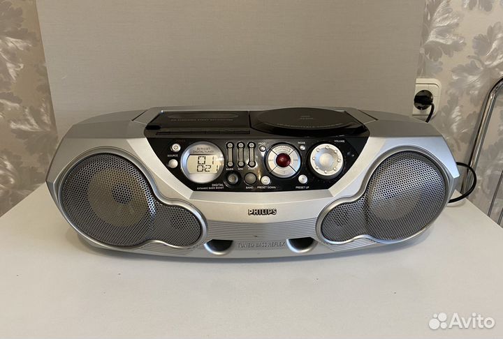 Бронь.Магнитола Philips AZ2040, с CD плеером