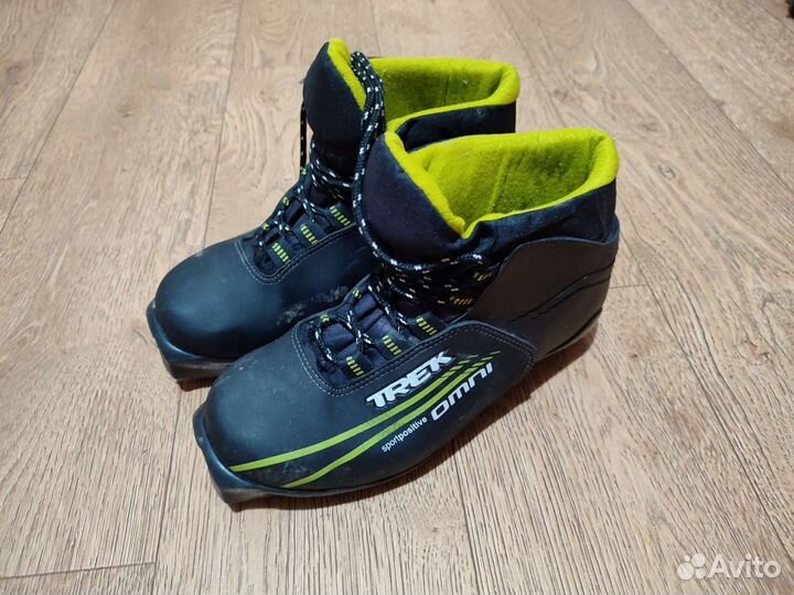 Лыжные ботинки