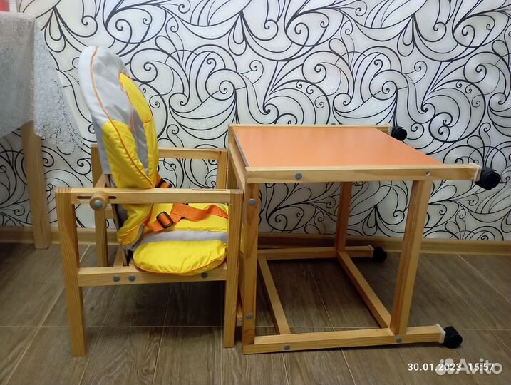 Стульчик для кормления