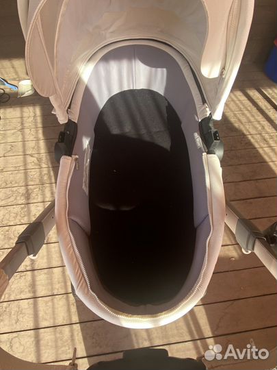 Коляска Hot mom