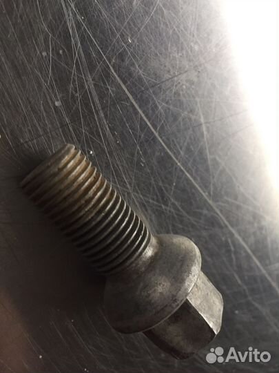 Болты колесные mercedes e212