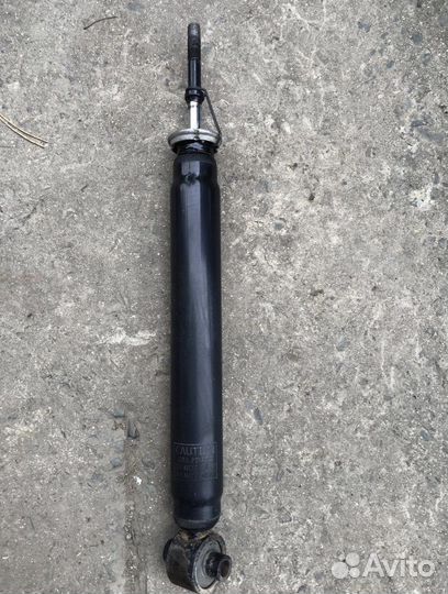 Амортизаторы задние toyota prius 30