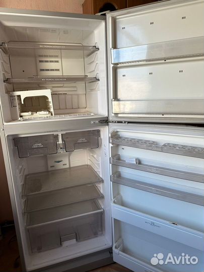 Холодильник Шарп