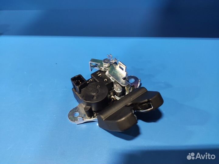 Замок багажника Kia Hyundai