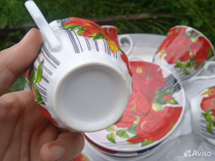 Набор столовой посуды чашки с блюдцами бокалы