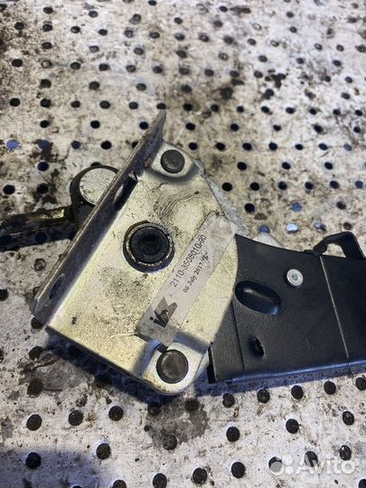 Рычаг стояночного тормоза ваз (LADA) Priora