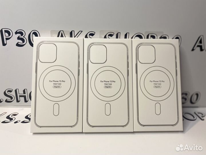 Прозрачный чехол MagSafe на iPhone