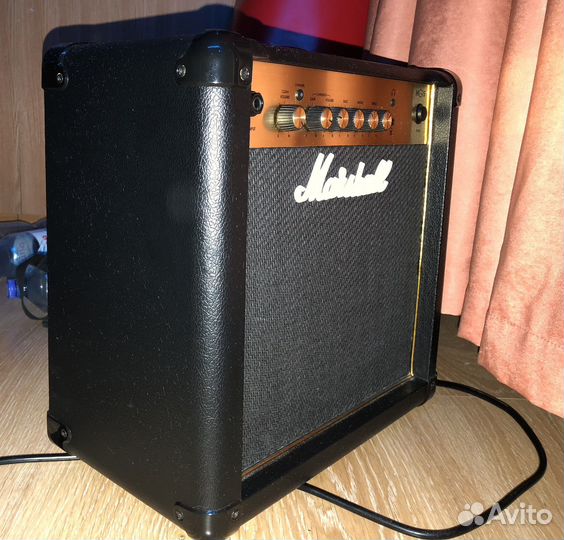 Комбоусилитель marshall mg15