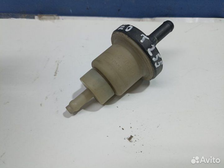 Клапан вентиляции топливного бака Chevrolet Aveo 1