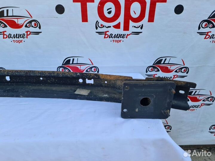 Усилитель заднего бампера Volkswagen Caddy 3