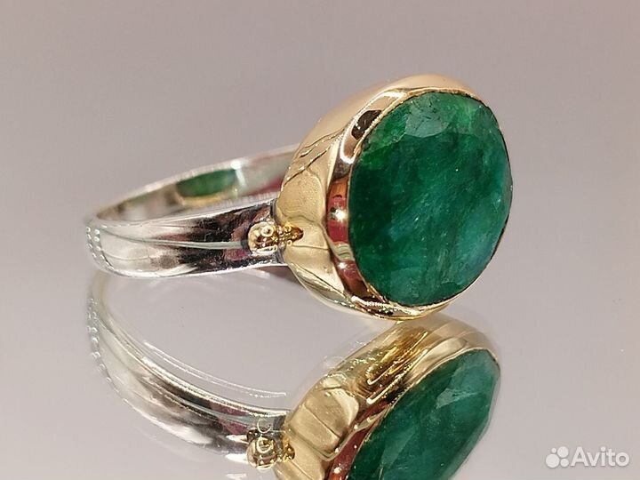 Кольцо с изумрудом