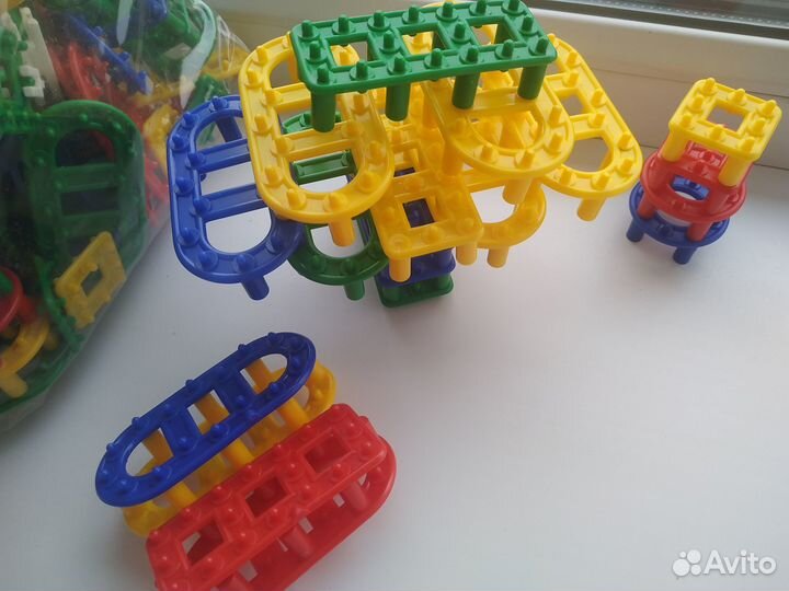 Конструктор, игрушки