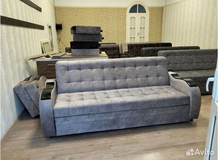 Прямой диван на заказ