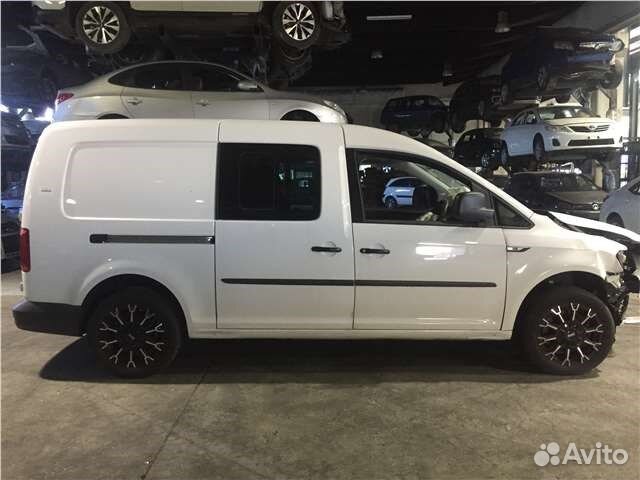 Разбор на запчасти Volkswagen Caddy 2015