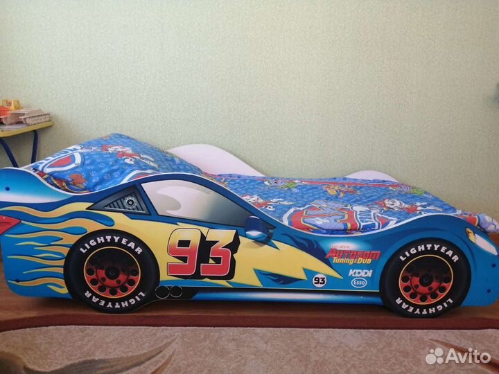 Кровать - машина в идеальном состоянии, в комплект