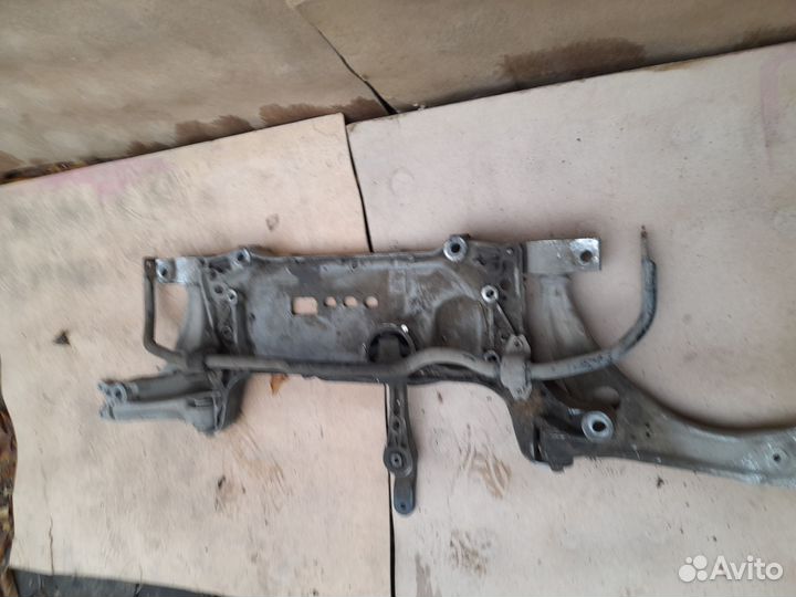 Передняя балка на Volkswagen Passat b6