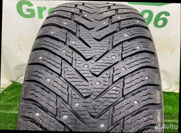 Nokian Tyres Hakkapeliitta 8 SUV 275/45 R21