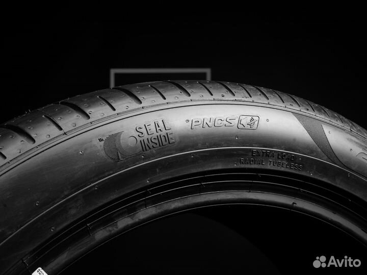Pirelli P Zero PZ4 285/40 R20 и 255/45 R20 115Y