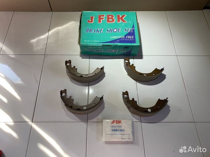 Колодки тормозные барабанные Mazda Bongo SE28M