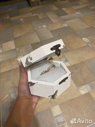 Шкатулка для свадебных колец