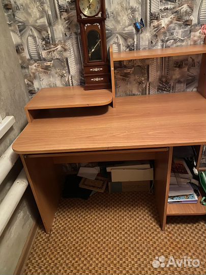 Компьютерный стол