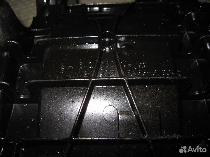 Маслоотражатель Мерседес 3.0 дизель ом642