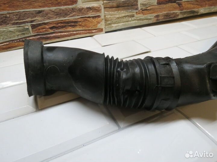 Патрубок воздухозаборника Opel Astra H GTC