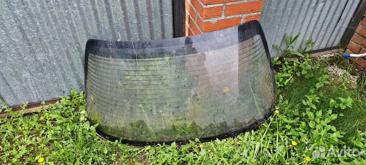 Стекло заднее mazda 626 ge седан