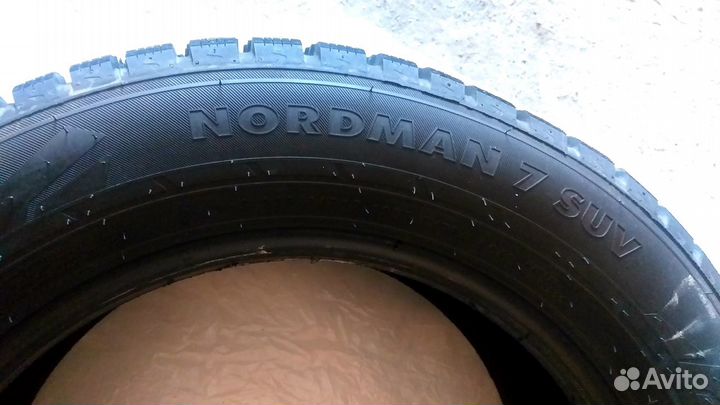 Nordman 7 225/60 R17 103T