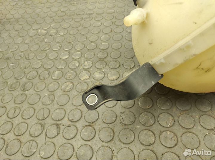 Бачок расширительный Bmw 520I F10 N20B20B 2.0 2011