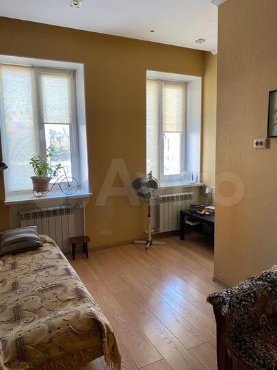 3-к. квартира, 82 м², 2/5 эт.